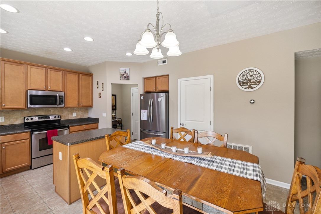 1639 South Branch Road Dayton, OH 45458 - Photo 14 of 49 Gallery Image 14