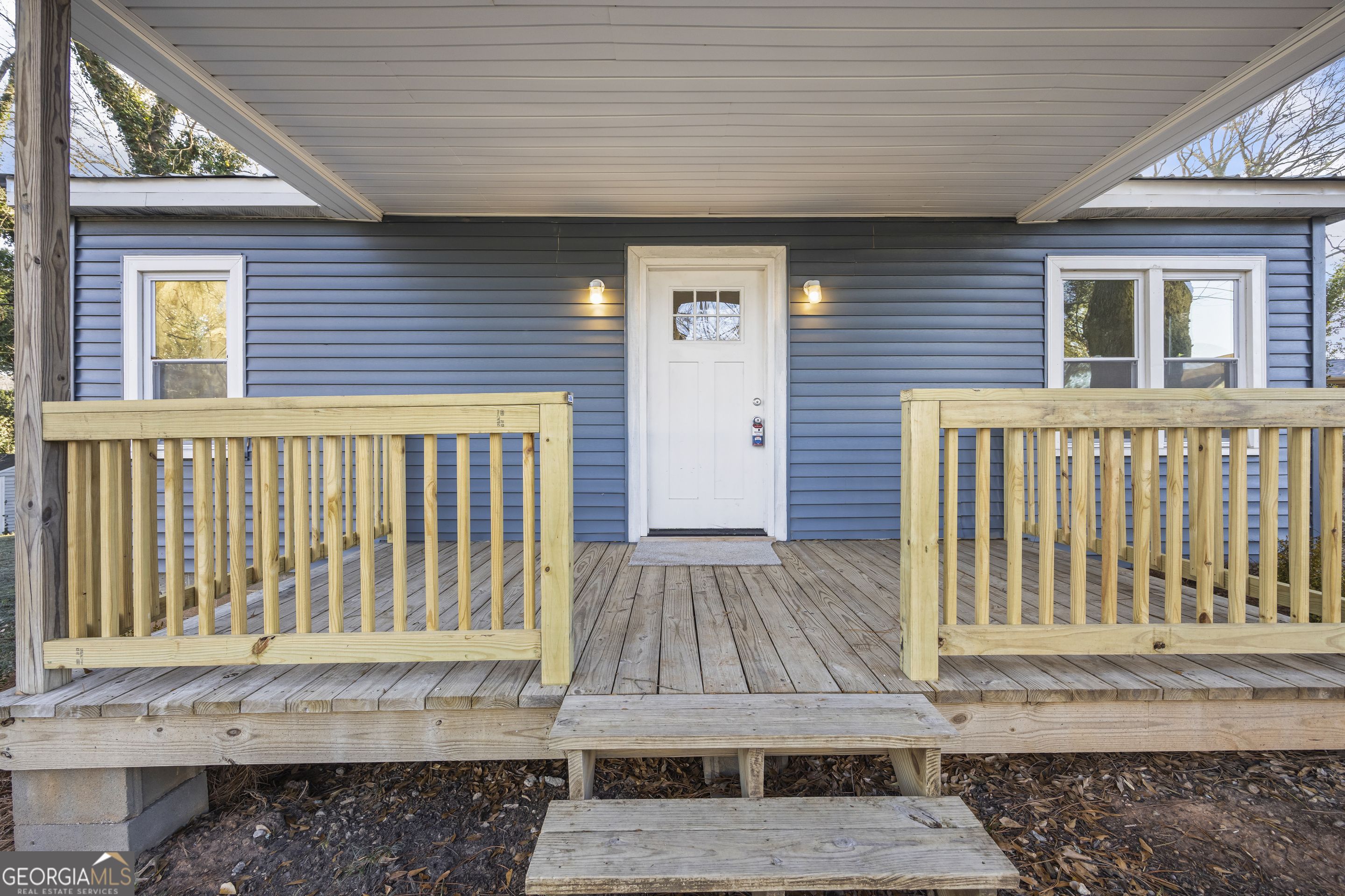 9750 Lavonia Road Carnesville, GA 30521 - Photo 5 of 49 a view of a house with wooden floor