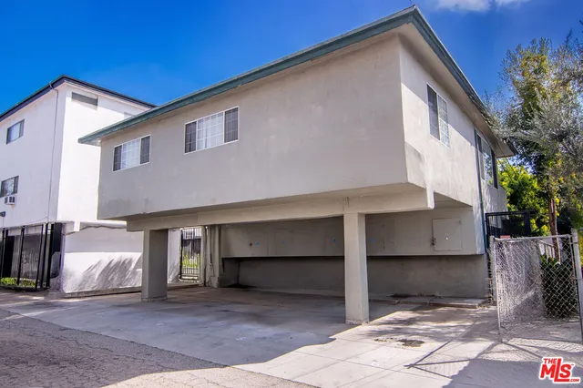 $3,500 | 1937 South Bedford Street, Unit 4, Los Angeles, CA 90034