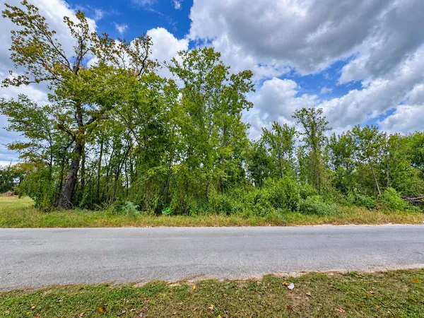 $15,000 | 9627 Broadway Avenue, Conroe, TX 77385