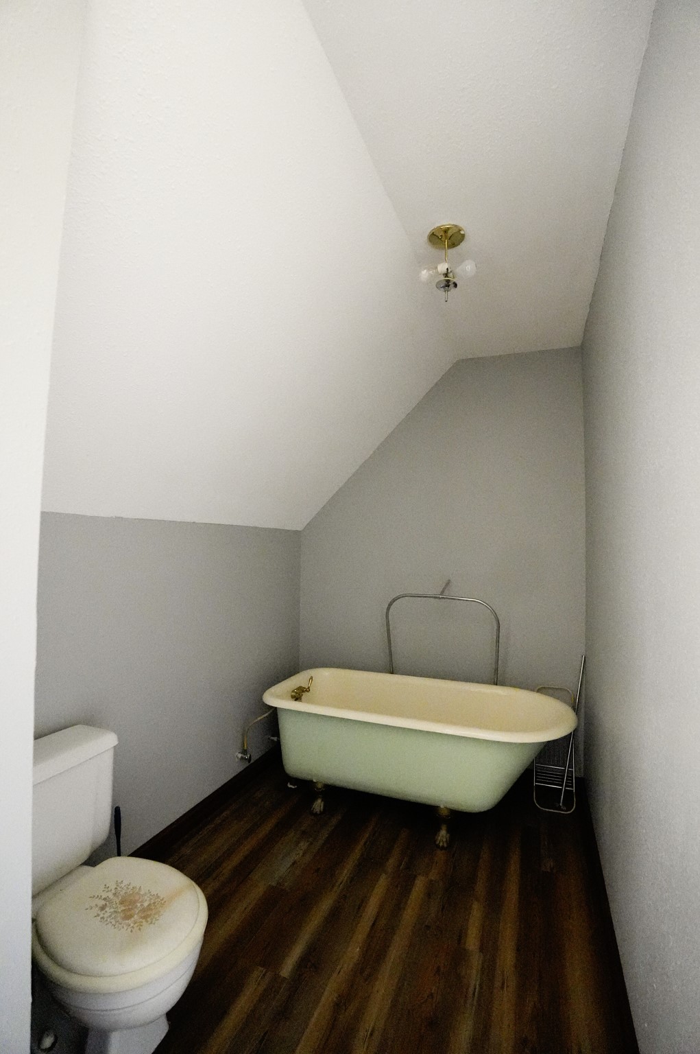 4731 Krischke Road Schulenburg, TX 78956 - Photo 35 of 40 a bathroom with a sink a toilet and a mirror