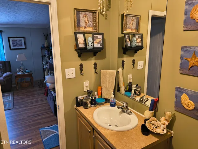 $169,000 | 742 Quail Run Lane, La Follette, TN 37766