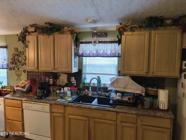 $169,000 | 742 Quail Run Lane, La Follette, TN 37766