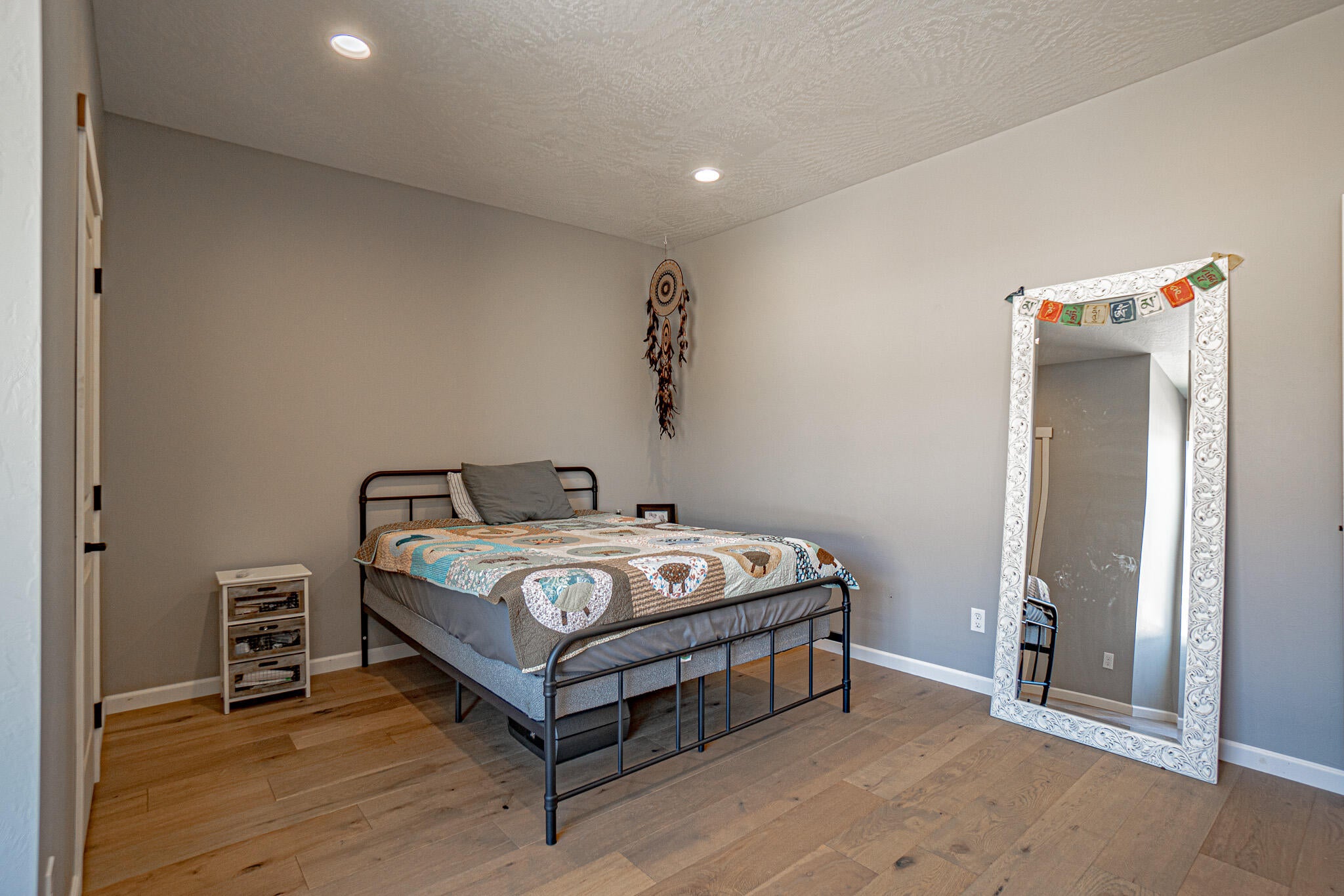 3808 Willow Springs Road Central Point, OR 97502 - Photo 19 of 27 DSC06147-HDR