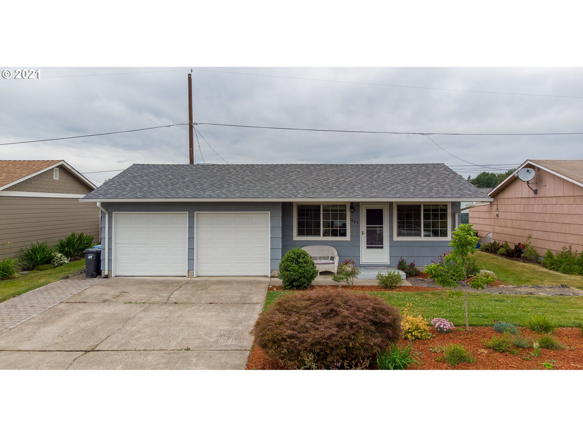 1885 Thompson Road Woodburn, OR 97071 - Photo 2 of 28 Gallery Image 2