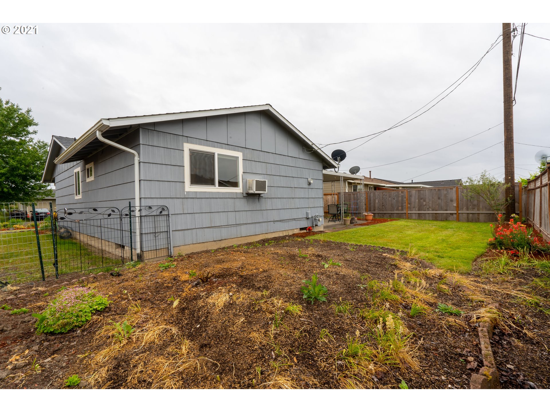 1885 Thompson Road Woodburn, OR 97071 - Photo 26 of 28 Gallery Image 26
