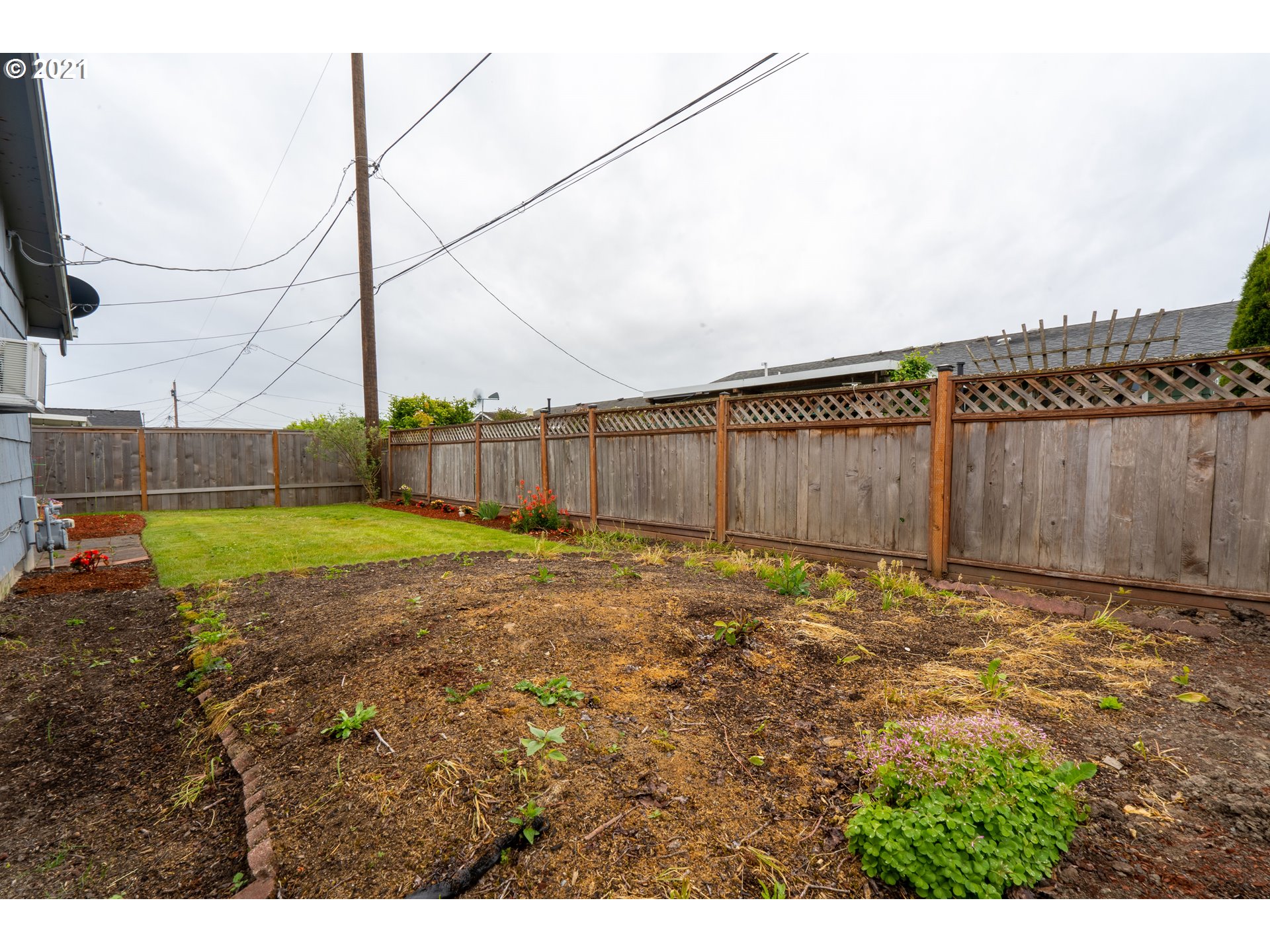 1885 Thompson Road Woodburn, OR 97071 - Photo 27 of 28 Gallery Image 27