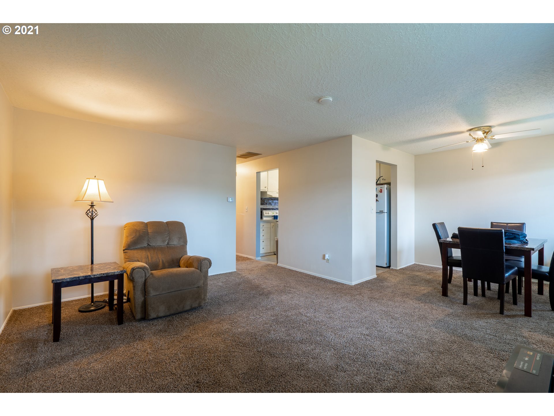 1885 Thompson Road Woodburn, OR 97071 - Photo 8 of 28 Gallery Image 8