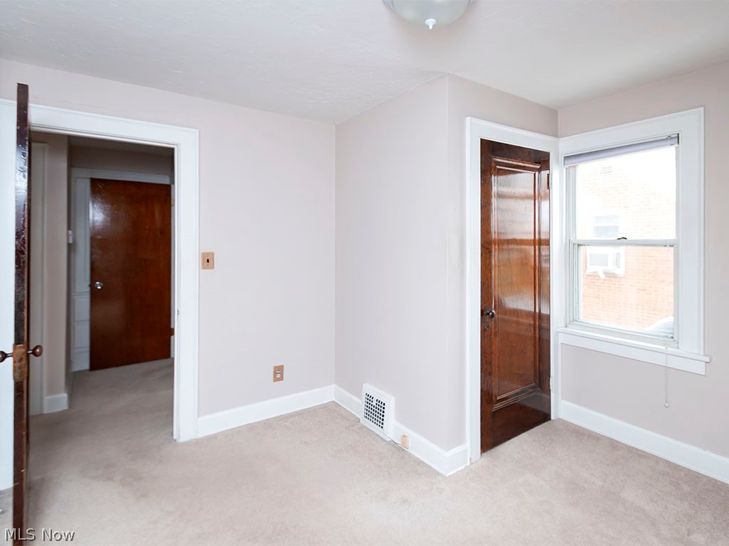 4570 East Berwald Road Cleveland, OH 44121 - Photo 15 of 20 Gallery Image 15