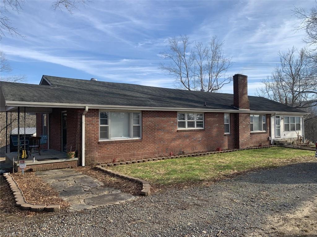 1020 Clinton Road Danbury, NC 27016 - Photo 2 of 35 Gallery Image 2