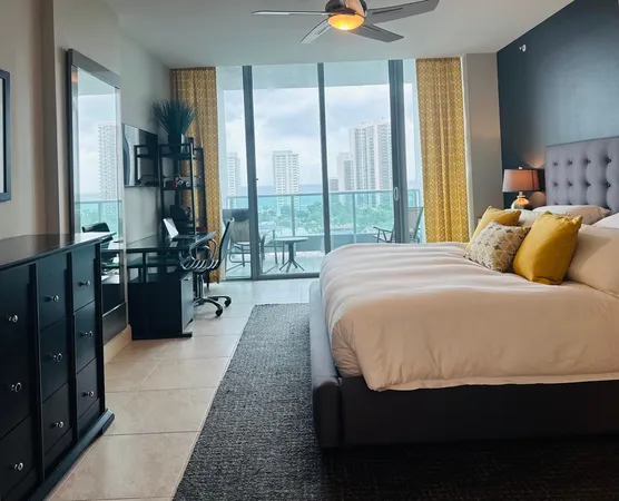 $6,500 | 3333 Northeast 32nd Avenue, Unit 1204, Fort Lauderdale, FL 33308