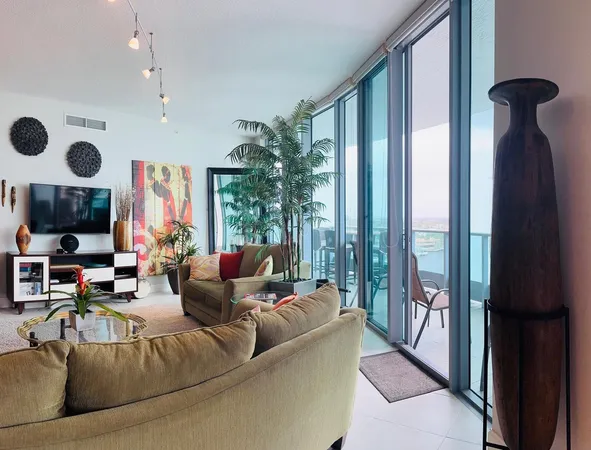 $6,500 | 3333 Northeast 32nd Avenue, Unit 1204, Fort Lauderdale, FL 33308