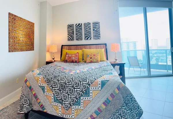 $6,500 | 3333 Northeast 32nd Avenue, Unit 1204, Fort Lauderdale, FL 33308