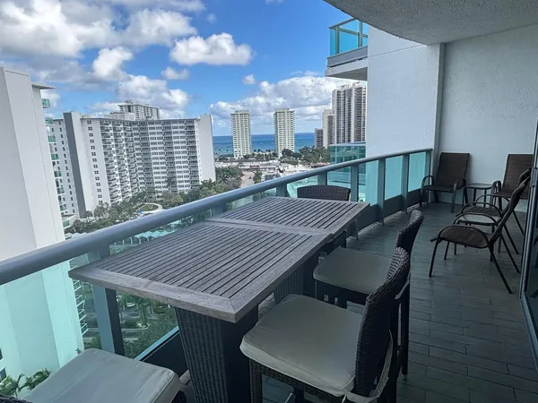 $6,500 | 3333 Northeast 32nd Avenue, Unit 1204, Fort Lauderdale, FL 33308