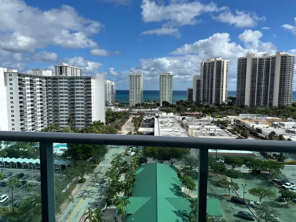 $6,500 | 3333 Northeast 32nd Avenue, Unit 1204, Fort Lauderdale, FL 33308