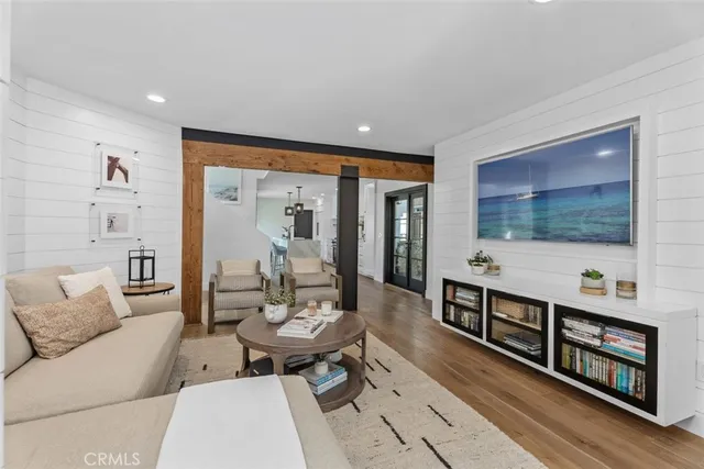 $2,960,000 | 509 8th Street, Huntington Beach, CA 92648