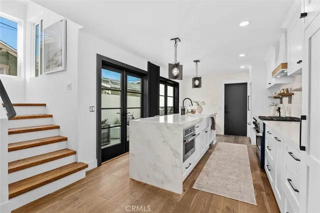 $2,960,000 | 509 8th Street, Huntington Beach, CA 92648