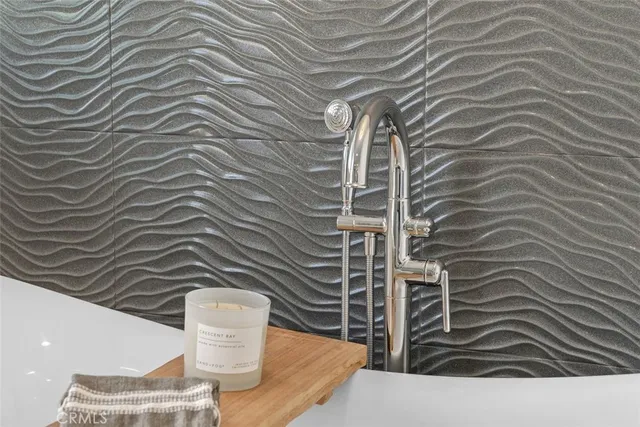 $2,960,000 | 509 8th Street, Huntington Beach, CA 92648