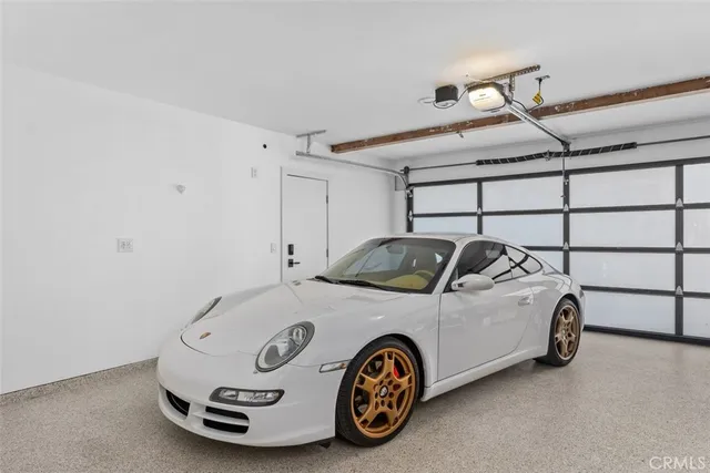 $2,960,000 | 509 8th Street, Huntington Beach, CA 92648