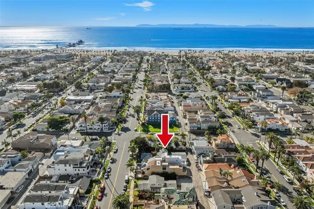 $2,960,000 | 509 8th Street, Huntington Beach, CA 92648