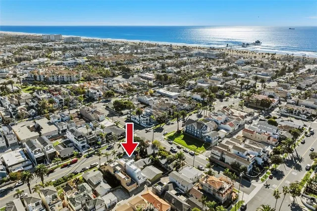 $2,960,000 | 509 8th Street, Huntington Beach, CA 92648