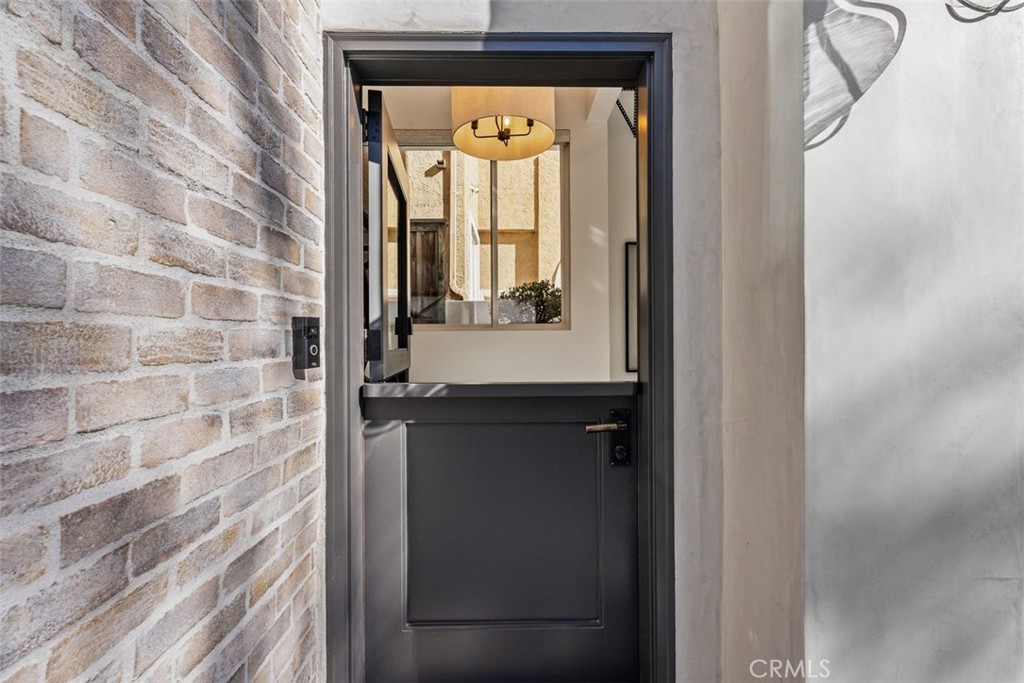 509 8th Street Huntington Beach, CA 92648 - Photo 6 of 51