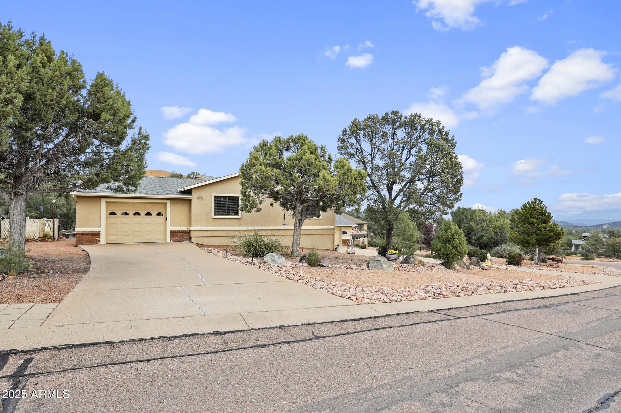 804 East Phoenix Street Payson, AZ 85541 - Photo 5 of 56 Third Car Garage