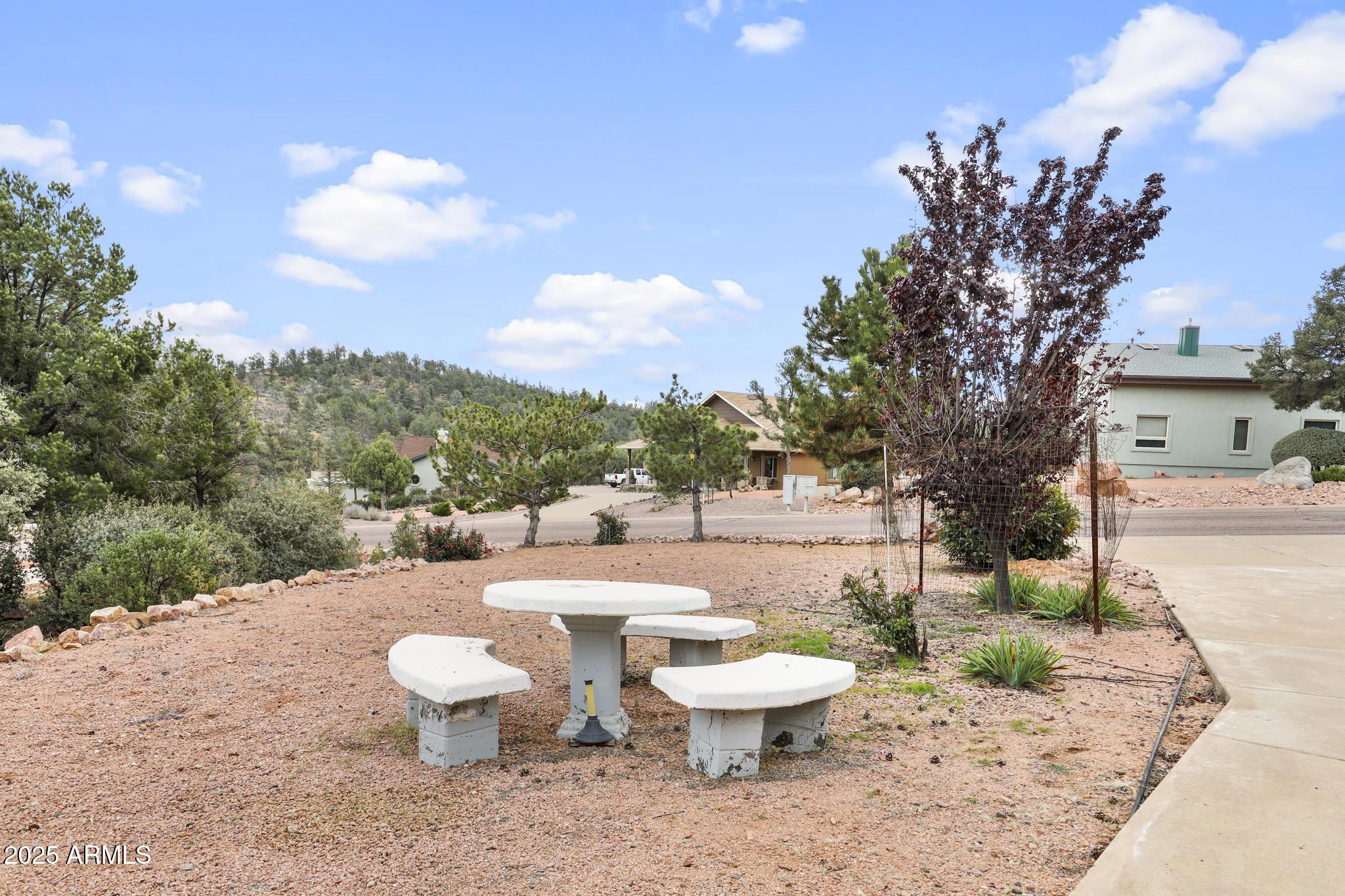804 East Phoenix Street Payson, AZ 85541 - Photo 53 of 56 a view of a patio with furniture and a yard