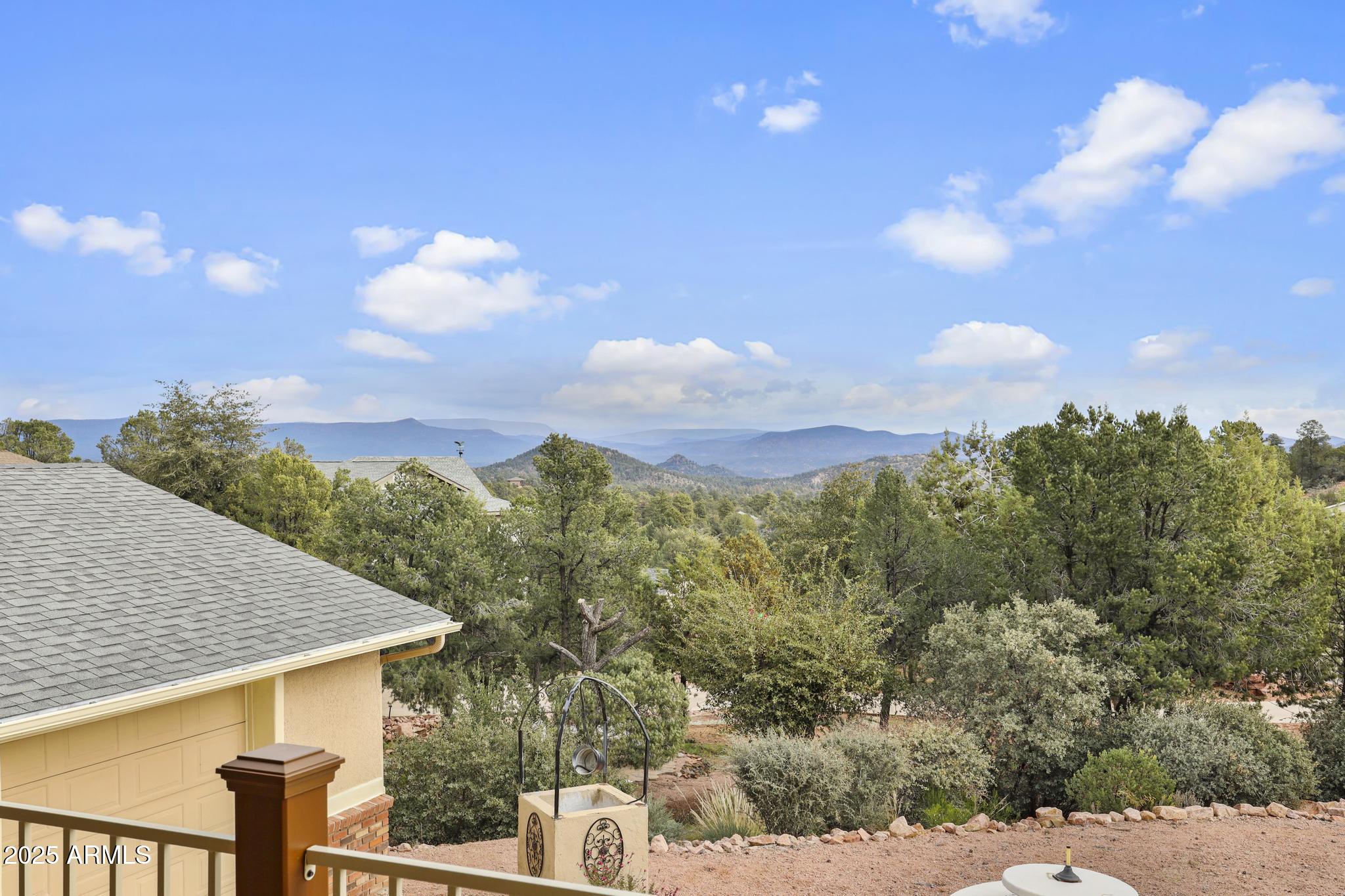 804 East Phoenix Street Payson, AZ 85541 - Photo 9 of 56 a view of a city with lush green forest