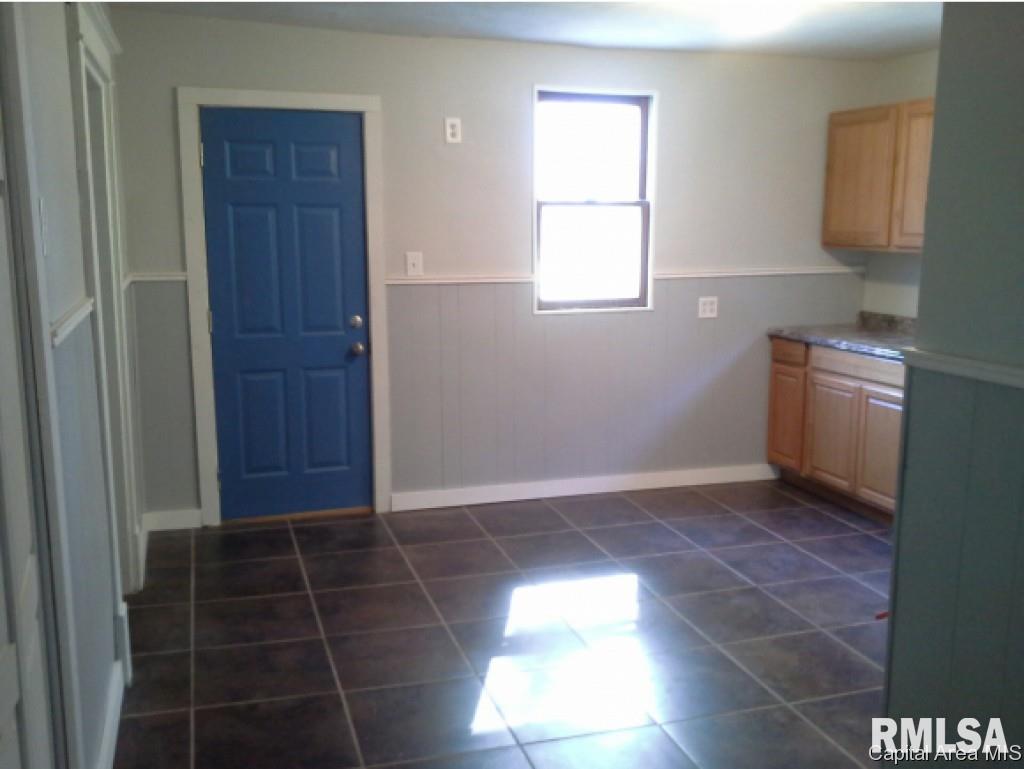 610 East Ridgely Avenue Springfield, IL 62702 - Photo 7 of 21