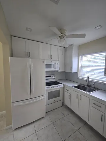 $1,350 | 17 Cambridge A, West Palm Beach, FL 33417