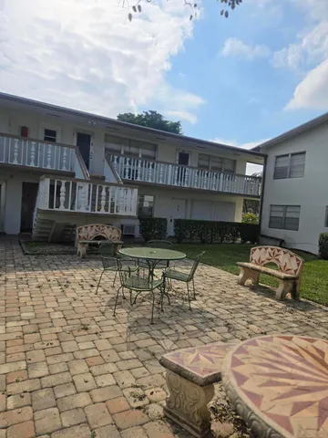 $1,350 | 17 Cambridge A, West Palm Beach, FL 33417