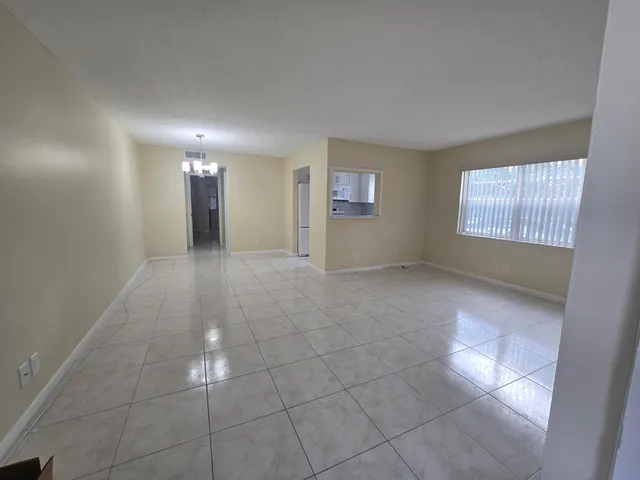 $1,350 | 17 Cambridge A, West Palm Beach, FL 33417