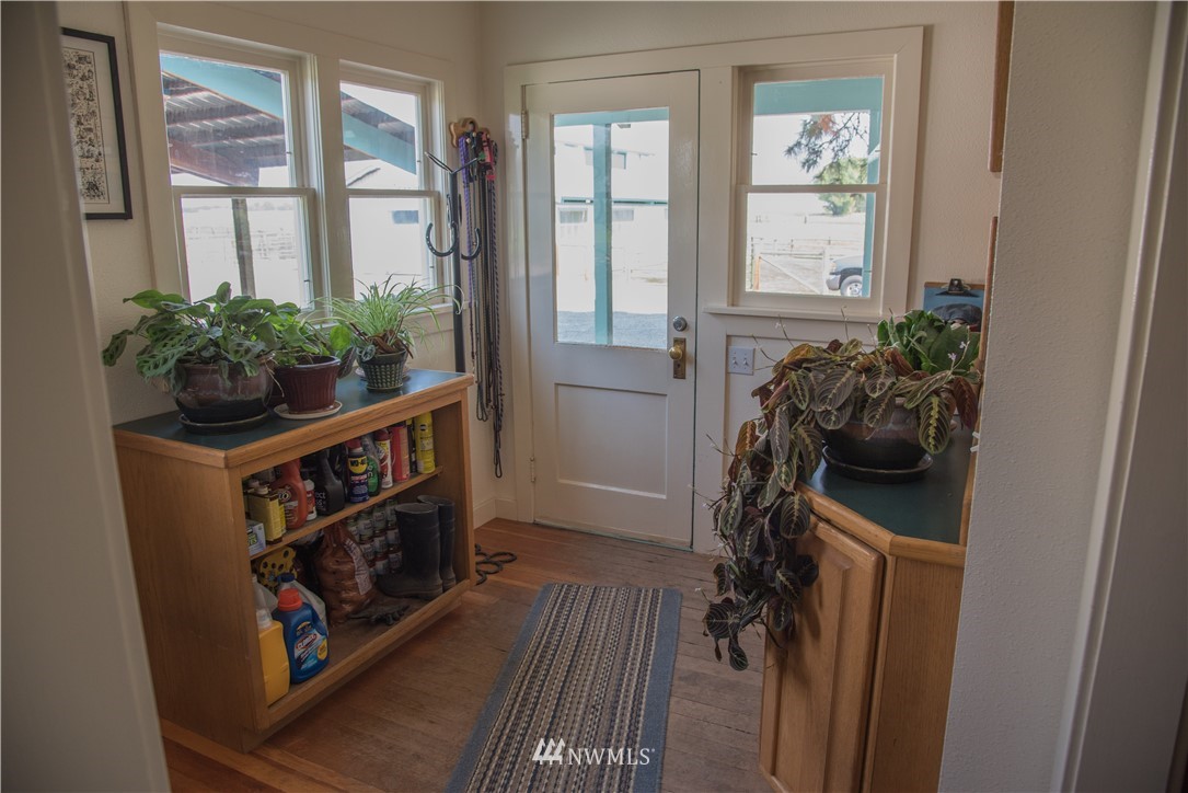 6491 Tjossem Road Ellensburg, WA 98926 - Photo 13 of 25 Gallery Image 13