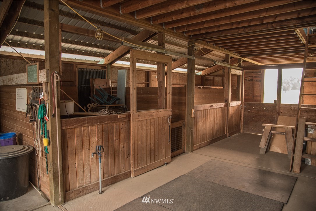 6491 Tjossem Road Ellensburg, WA 98926 - Photo 4 of 25 Gallery Image 4