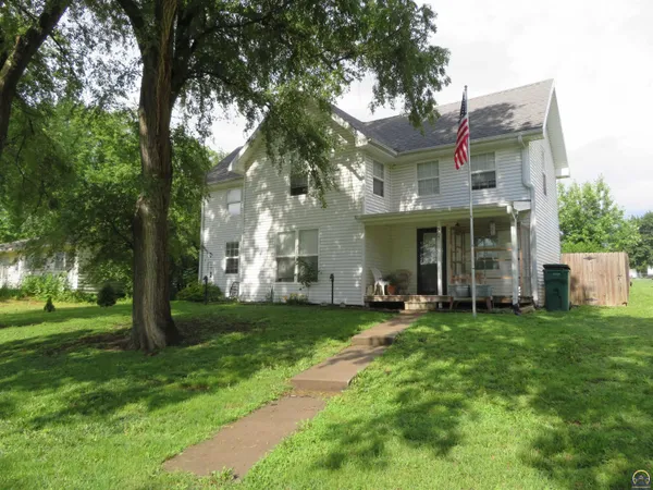 $155,000 | 707 Linn Street, Valley Falls, KS 66088