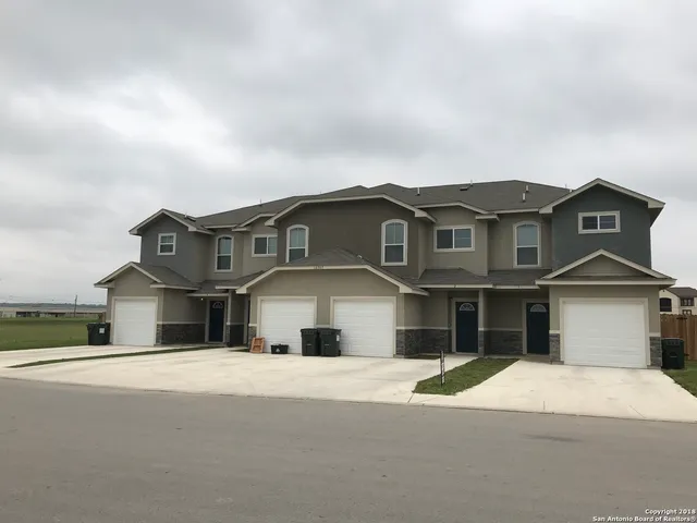 $1,400 | 16707 Jupiter Haven, Unit 1, Selma, TX 78154