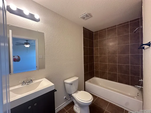 $1,400 | 16707 Jupiter Haven, Unit 1, Selma, TX 78154