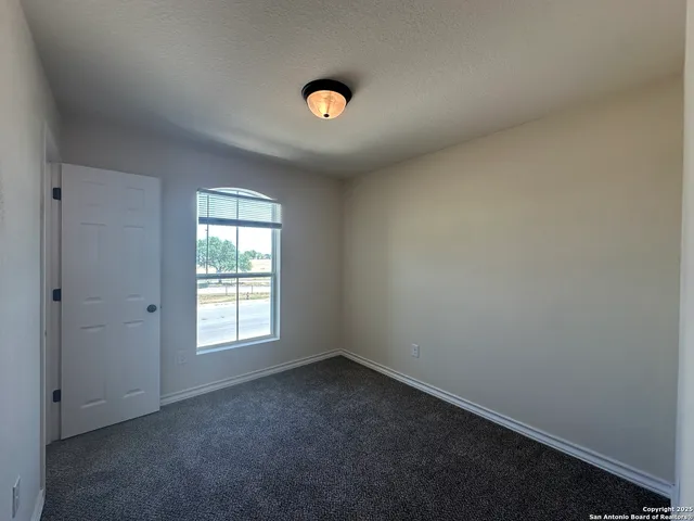 $1,400 | 16707 Jupiter Haven, Unit 1, Selma, TX 78154