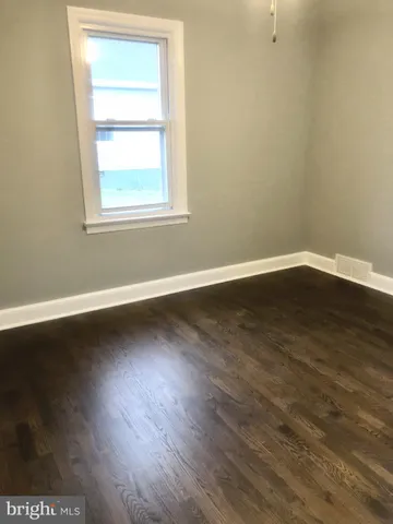 $1,800 | 102 South Whissen Street, Edinburg, VA 22824