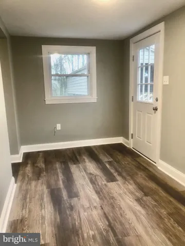 $1,800 | 102 South Whissen Street, Edinburg, VA 22824