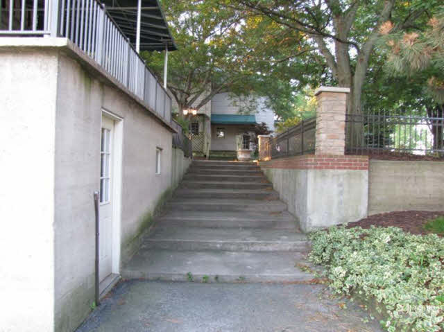 8200 Lower Huntington Road Fort Wayne, IN 46809 - Photo 6 of 30