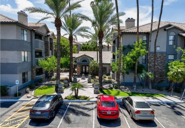 $1,895 | 2025 East Campbell Avenue, Unit 249, Phoenix, AZ 85016