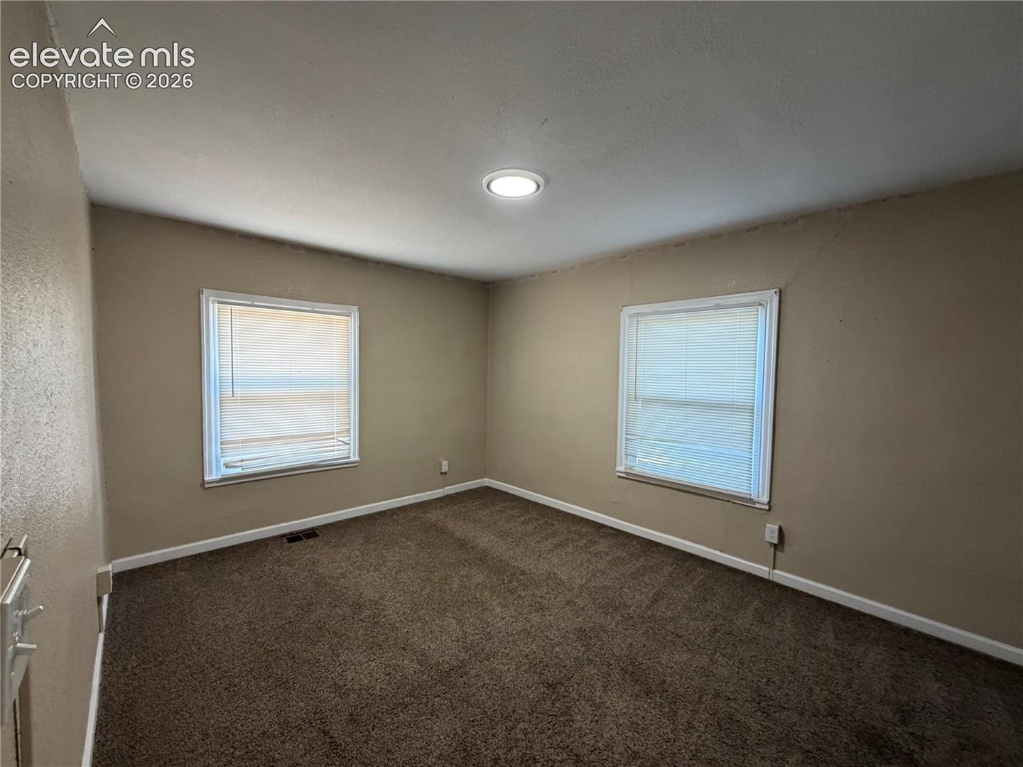 622 Prairie Road Colorado Springs, CO 80909 - Photo 9 of 36 Front unit