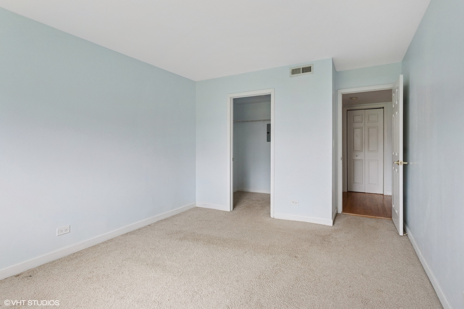 16 Mockingbird Lane, Unit 105 Willowbrook, IL 60527 - Photo 12 of 17