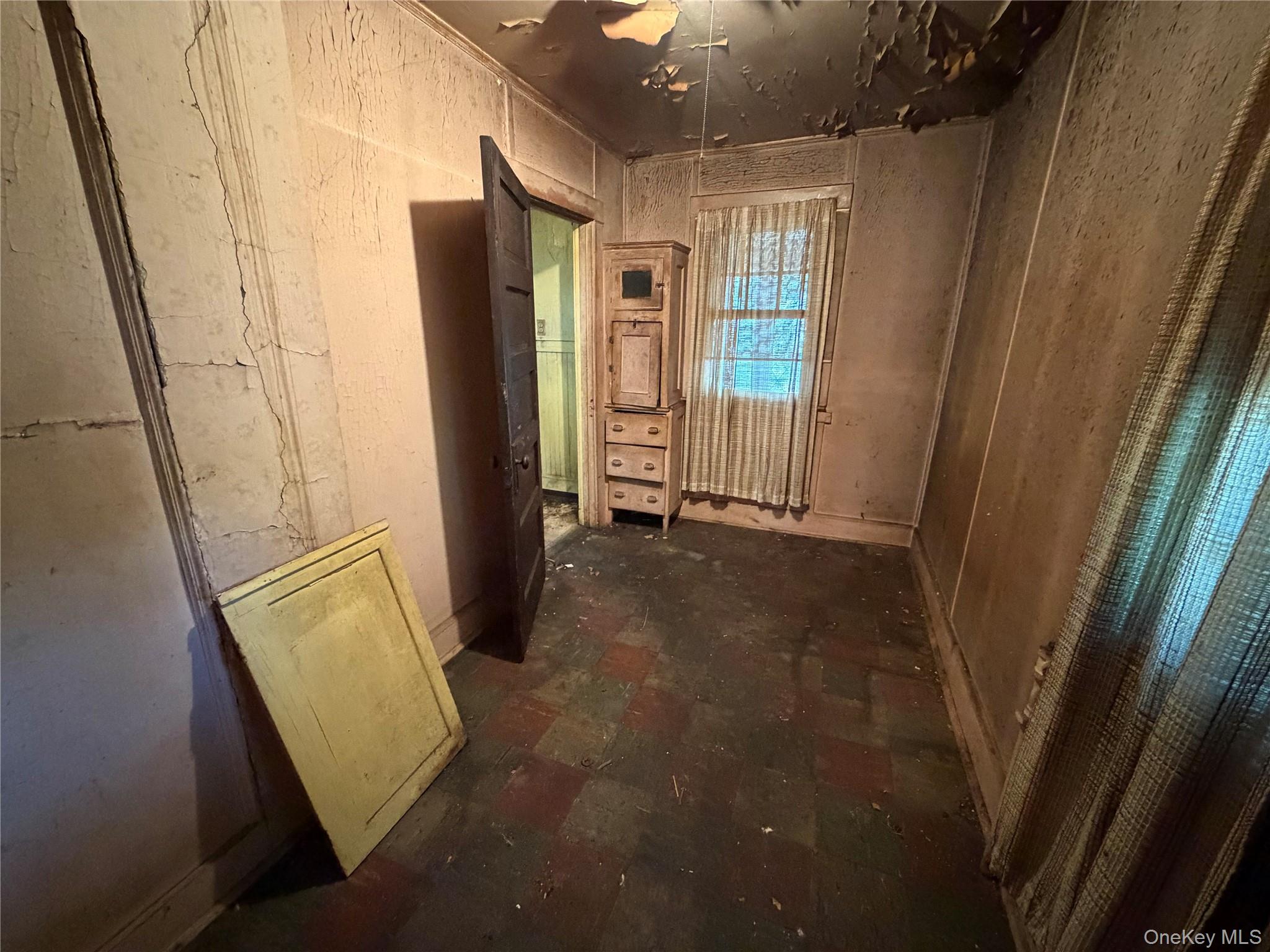 60 Acorn Terrace New Rochelle, NY 10801 - Photo 3 of 6