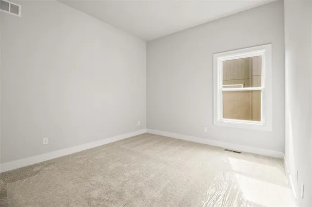 $620,000 | 4104 Southeast Adams Drive, Blue Springs, MO 64014