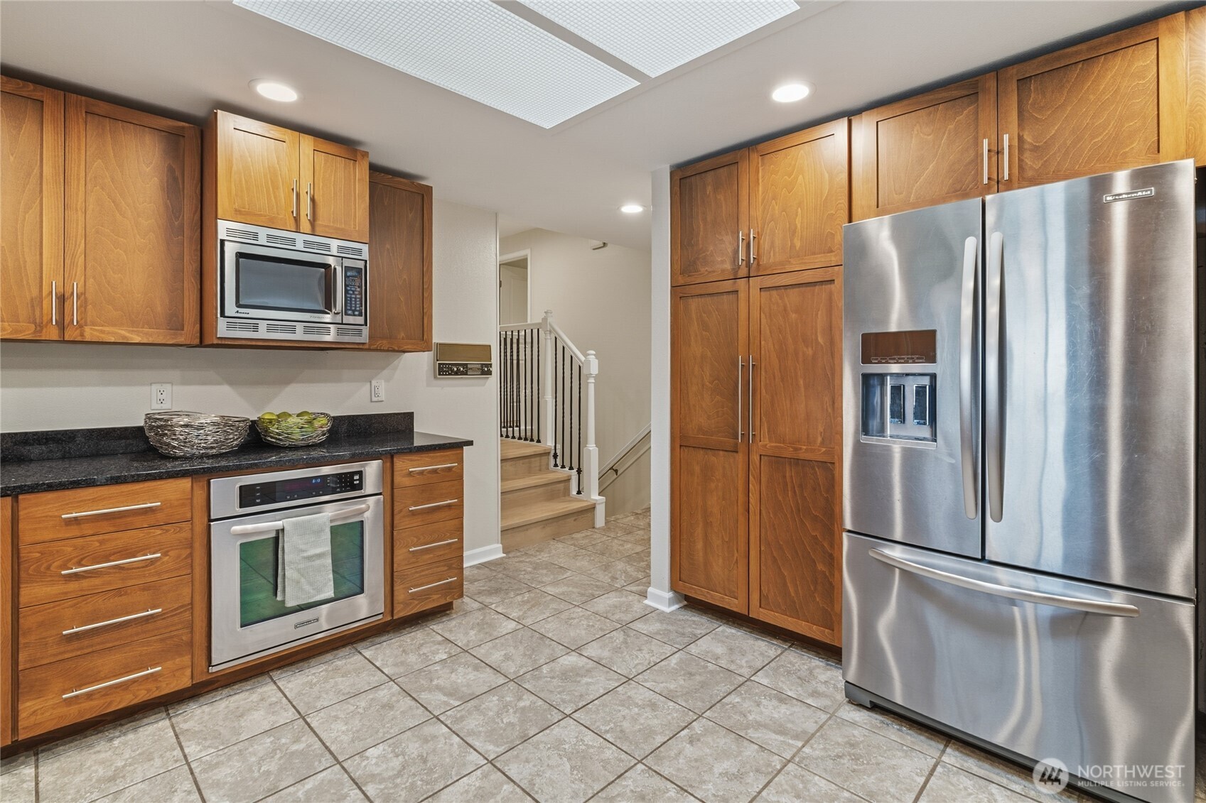 2017 Jones Circle Southeast Renton, WA 98055 - Photo 15 of 40 Gallery Image 15