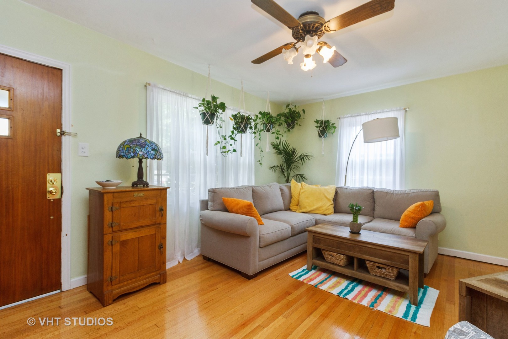 28 West 35th Place Steger, IL 60475 - Photo 3 of 15