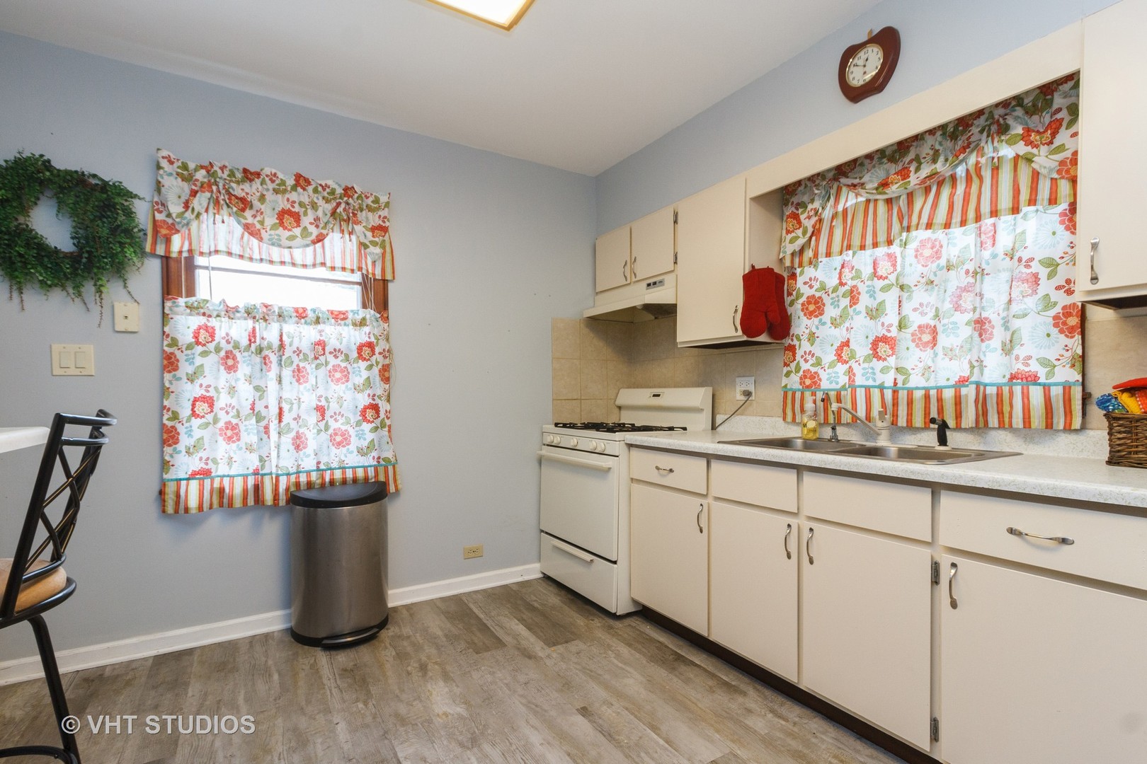 28 West 35th Place Steger, IL 60475 - Photo 7 of 15